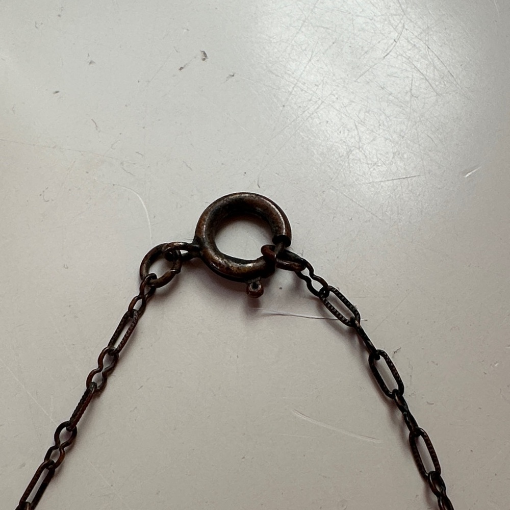 Elegant Silver and Amber Necklace - Picture 3 of 5